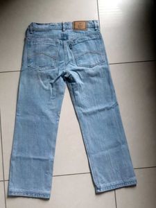 Light Wash Denim Jeans