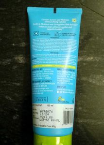 Aqualogica Gentle Cleanser