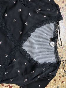Floral Lace Trim Crop Top