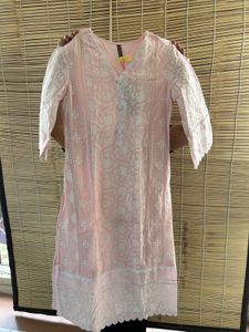 HEEPOSH Floral Embroidered Chikankari Suit