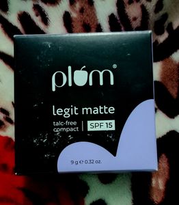 MYGLAMM Riveve Foundation With Medium Cove