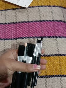 Makeup Brush