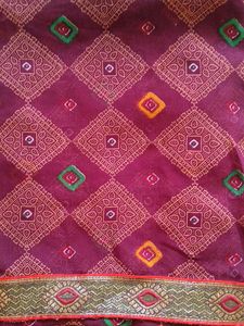 Purple Bandhani Print Saree