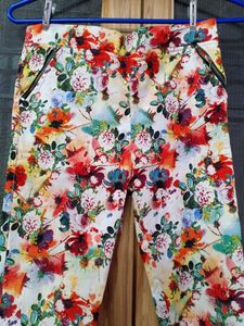 Printed Jeggings (Waist :26)
