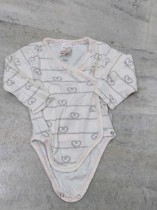4 Rompers