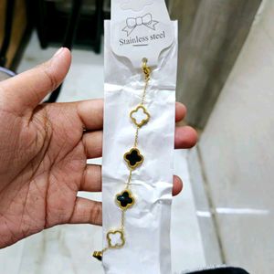 Clover Charm Bracelet
