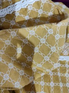 Gold Printed Kurta Set (Women&#39;s)