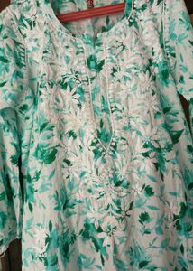 Mul Chikankari Kurti N Plazo