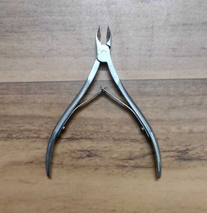 Cuticle Cutter