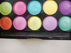 Like New Eyeshadow &amp; Blush Kit