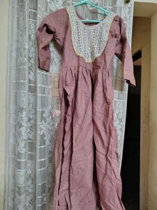 Beautiful And Designer Naira Cut Kurta