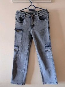 Cargo Jeans