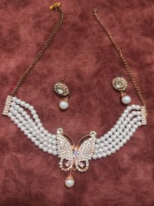 Pearl Butterfly Necklace Set