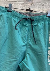 🇺🇲 Tommy Hilfiger Imported Shorts