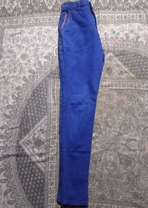 Unique Blue Jeans with Striped Pocket Detail