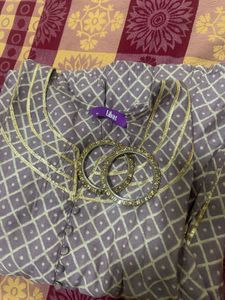 Libas XL Purple Patterned Tunic Top With Navy Jean