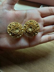 VINTAGE 100% Genuine Clip-on Earrings Pair Of 1