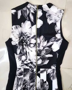 H&amp;M Floral Print Bodycon Dress