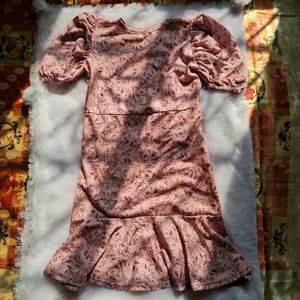 🍒SALE NEW - PINK BODYCON DRESS WITH PUFF SLEEVES