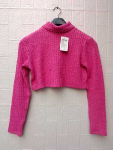 New With Tag Korean Pink Knit Crop Top