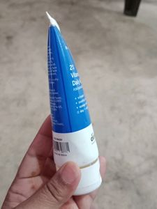 The Derma Co 2% Vitamin C Gel Daily Face Wash