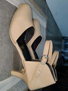 MADHU Beige Mary Jane Heels - Size 7