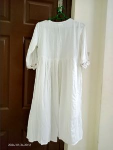Women Embroidery Kurta