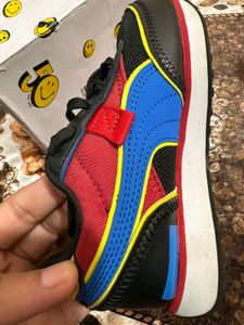 New Unisex Shoes For Children Age 3/4 Years