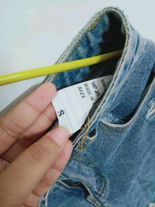 Blue Denim Shorts. Not Even Wore Once Selling Because It&#39;s Tight For Me. It&#39;s A Small Size Can Fit To 26,28.