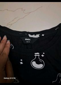 Black Graphic Print Tee
