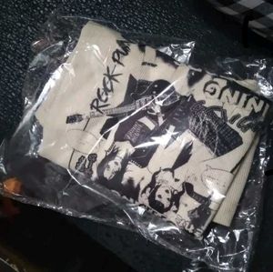 Anime Graphic Crop Top