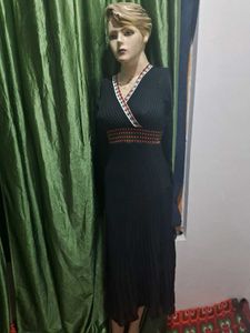 Elegant Black Midi Dress