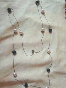 Pearl & Black Bead Necklace