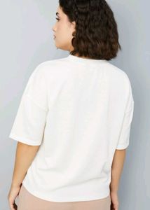 Casual White T-Shirt🤍