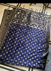 Elegant Navy & Gold Dupatta