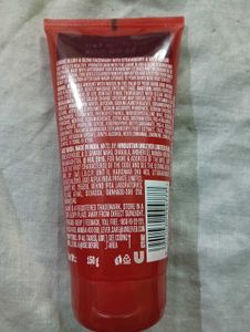 Lakme Blush &amp; Glow Face Wash Buy faster 😜