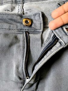 GREY SLIMFIT JEANS