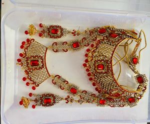 Red &amp; Gold Choker Set