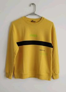 Stylish Yellow Sweatshirt
