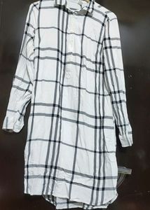 Black & White Linning Print Long Shirt For 36 Bust