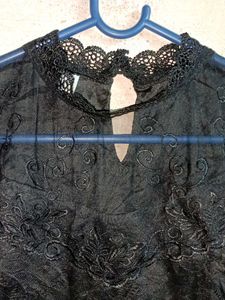 Stylish Ladies Lace Top Layered Black 🖤