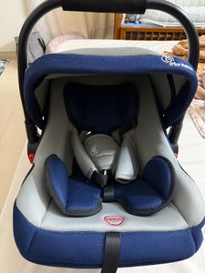 For Rabbit Baby Car Seat - Like New!
