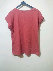 Coral &#34;V Busy&#34; Graphic Tee