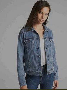 GAP Women’s Classic Blue Denim Jacket – Size L