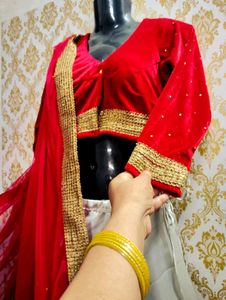 Gorgeous Lehenga Choli Set... blouse velvet fabric