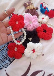Crochet Puff Flower Keychain Pearl
