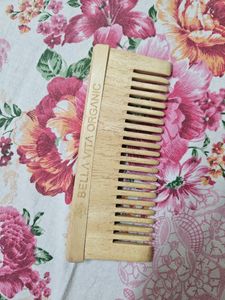 Beautiful Combo Of Comb And Clutcher