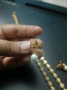 Gold Tone Necklace &amp; Earrings Set