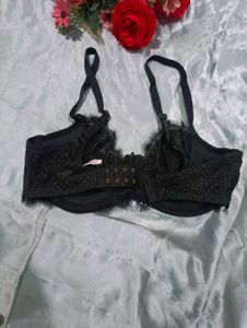 Imported Victorias Secret Wired Bra