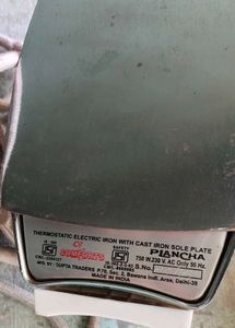 750 W THERMOSTATIC ELECTRIC IRON